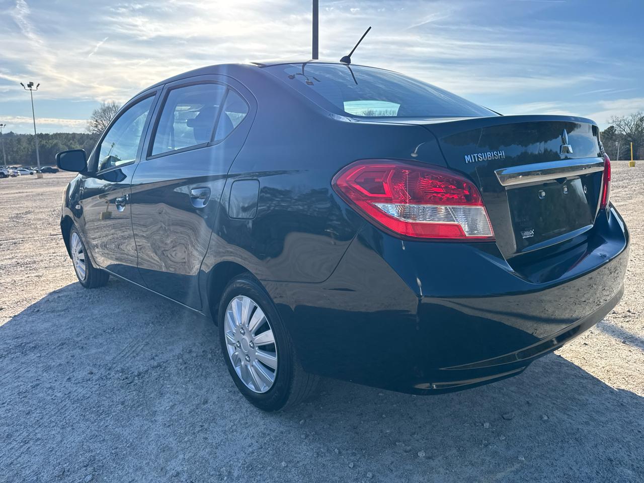 Mitsubishi Mirage G4 ES 2018