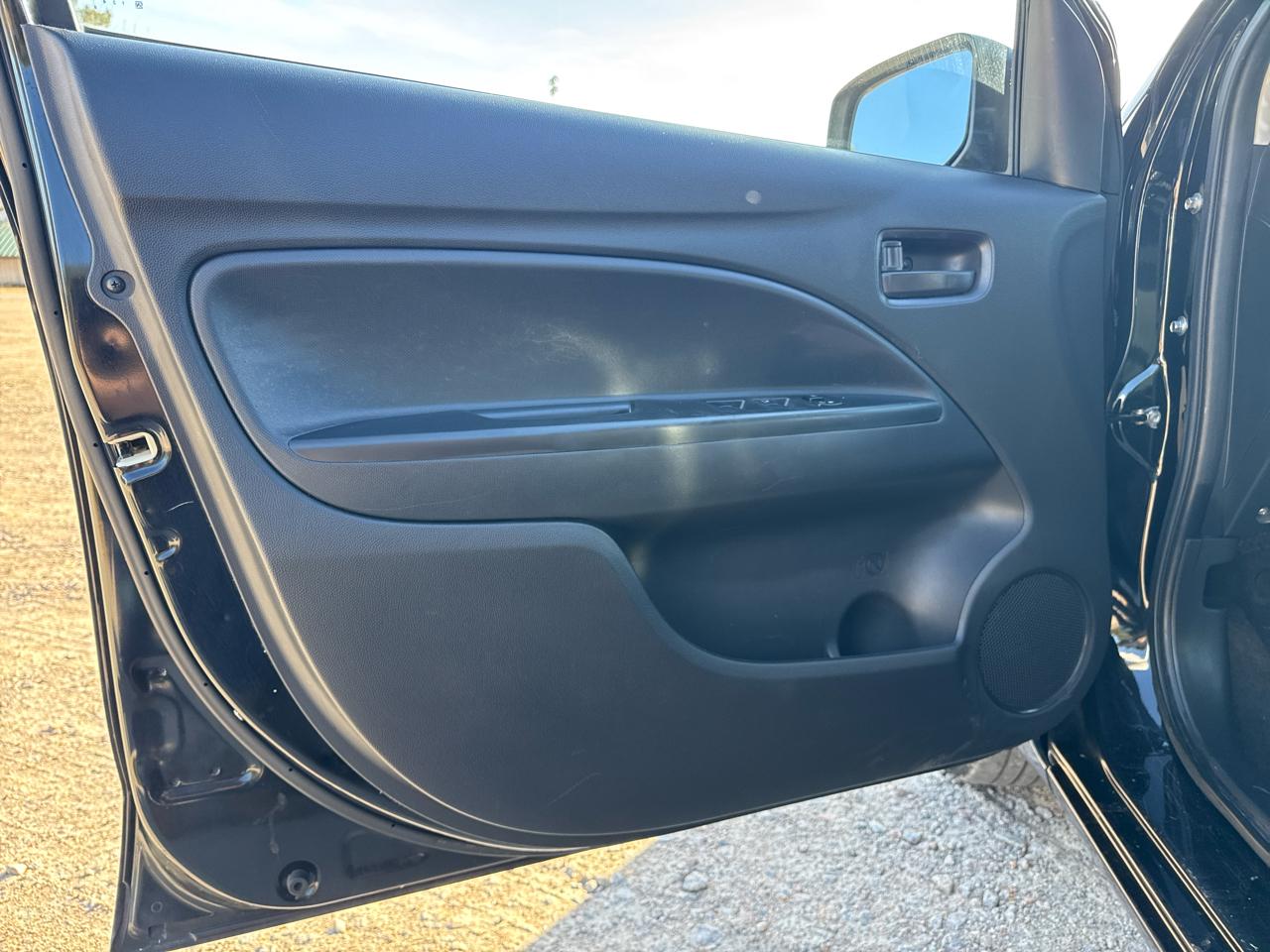 Mitsubishi Mirage G4 ES 2018