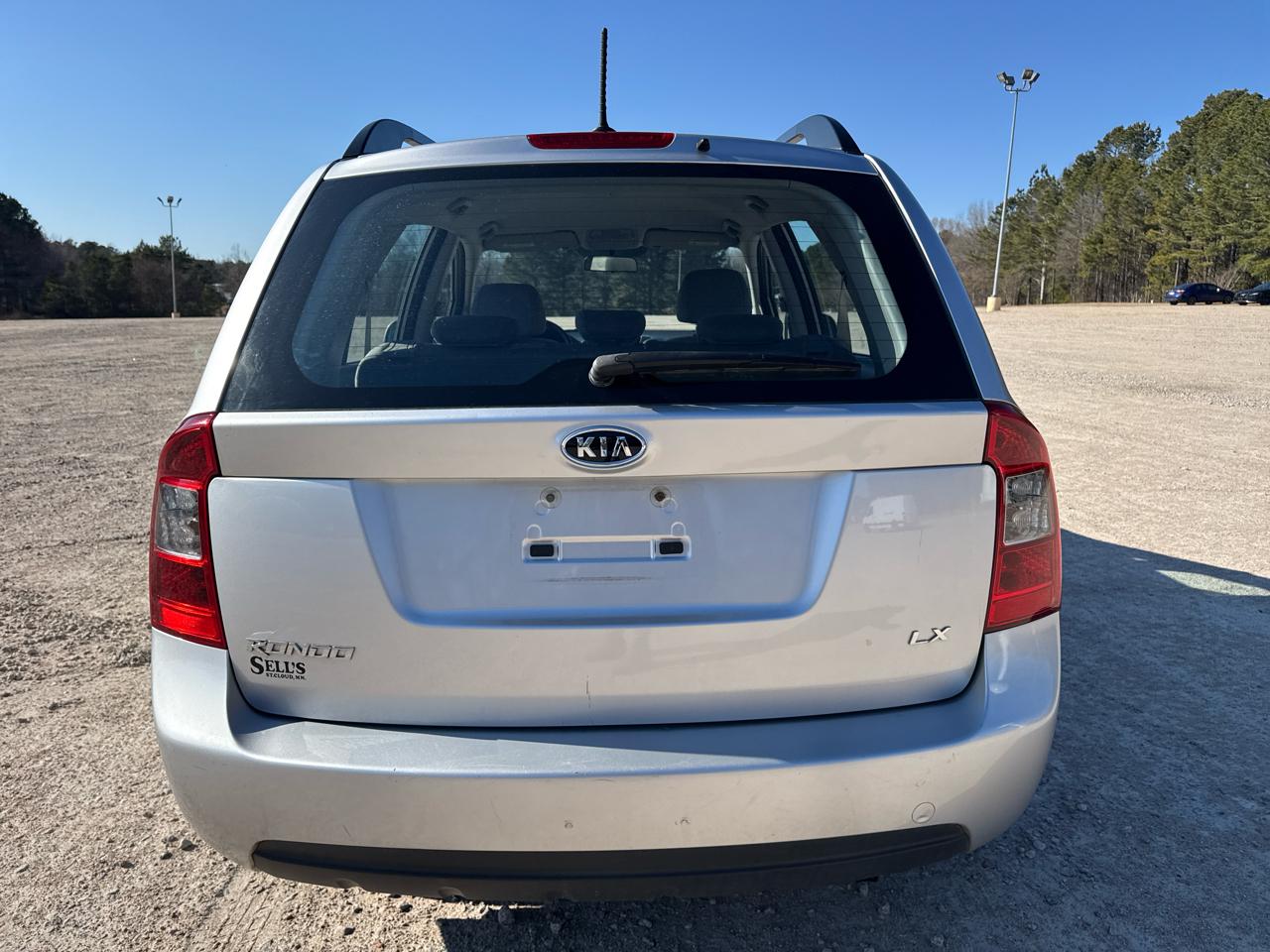 Kia Rondo LX 2009