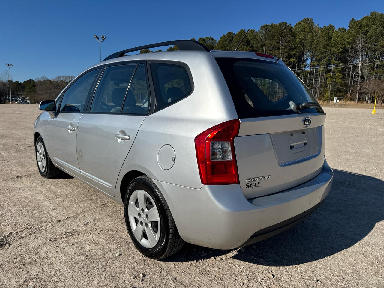 Kia Rondo LX 2009