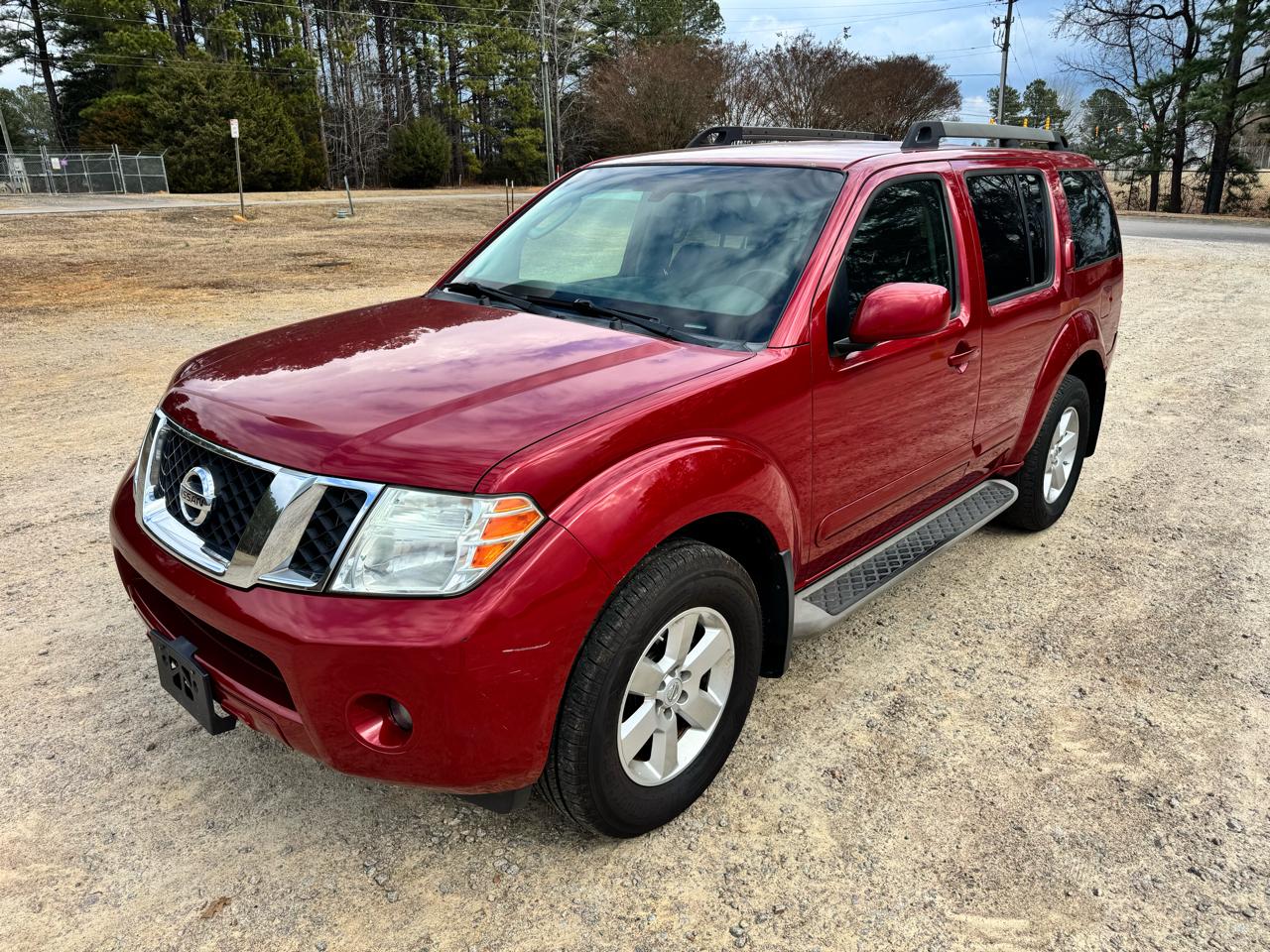 Nissan Pathfinder LE 4WD 2012