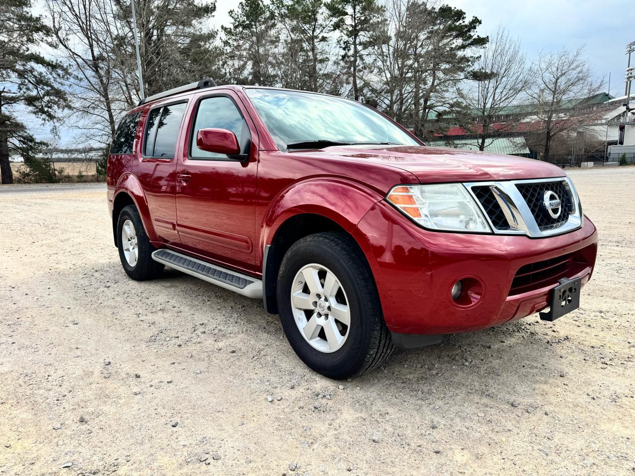 Nissan Pathfinder LE 4WD 2012