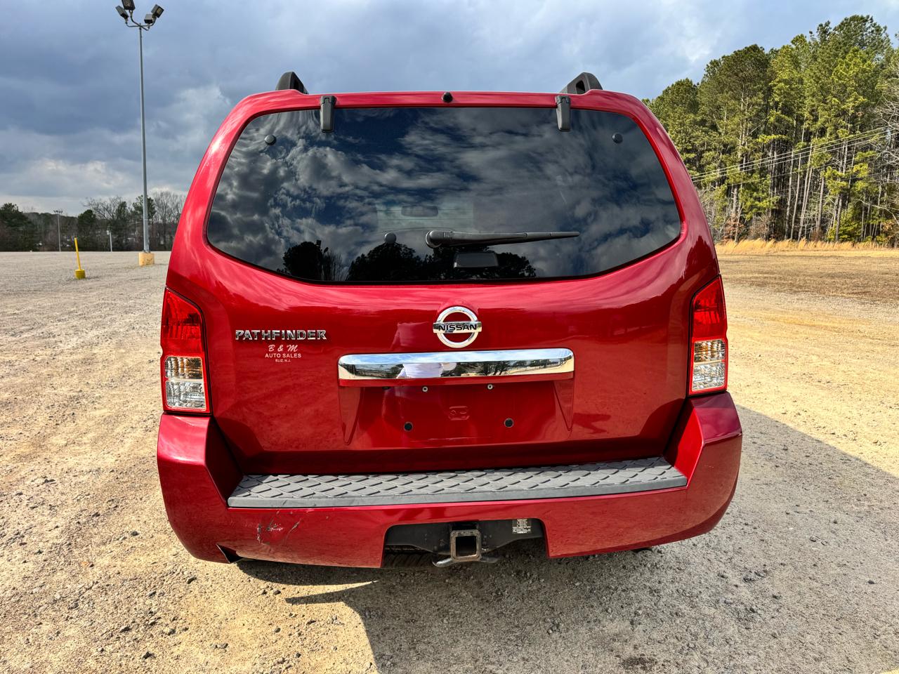 Nissan Pathfinder LE 4WD 2012