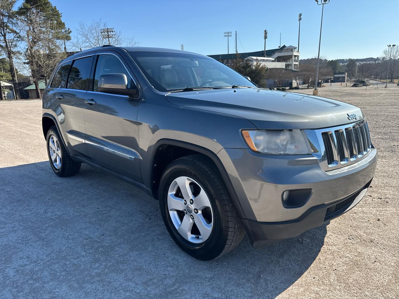 Jeep Grand Cherokee Laredo 2WD 2012