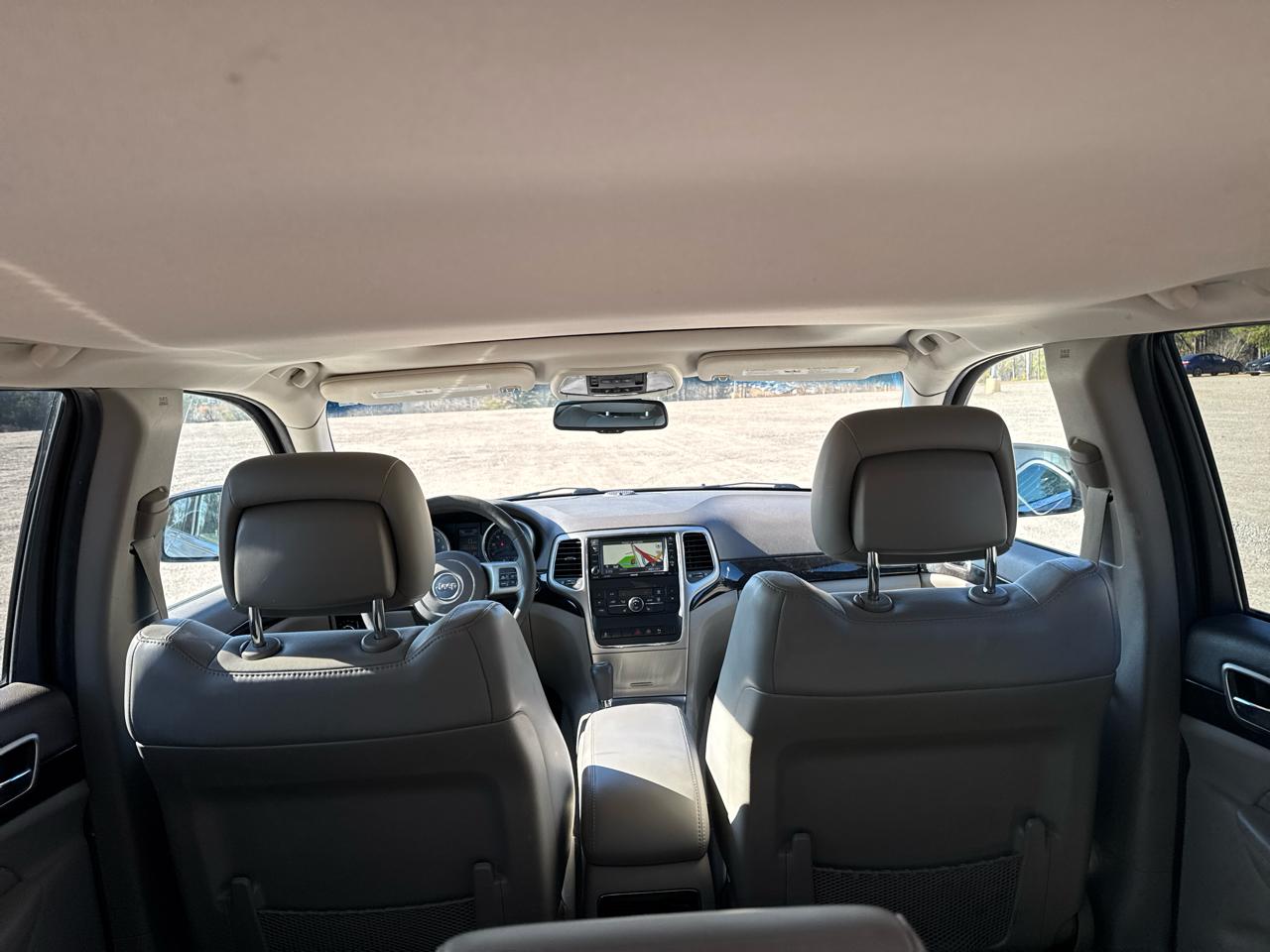 Jeep Grand Cherokee Laredo 2WD 2012