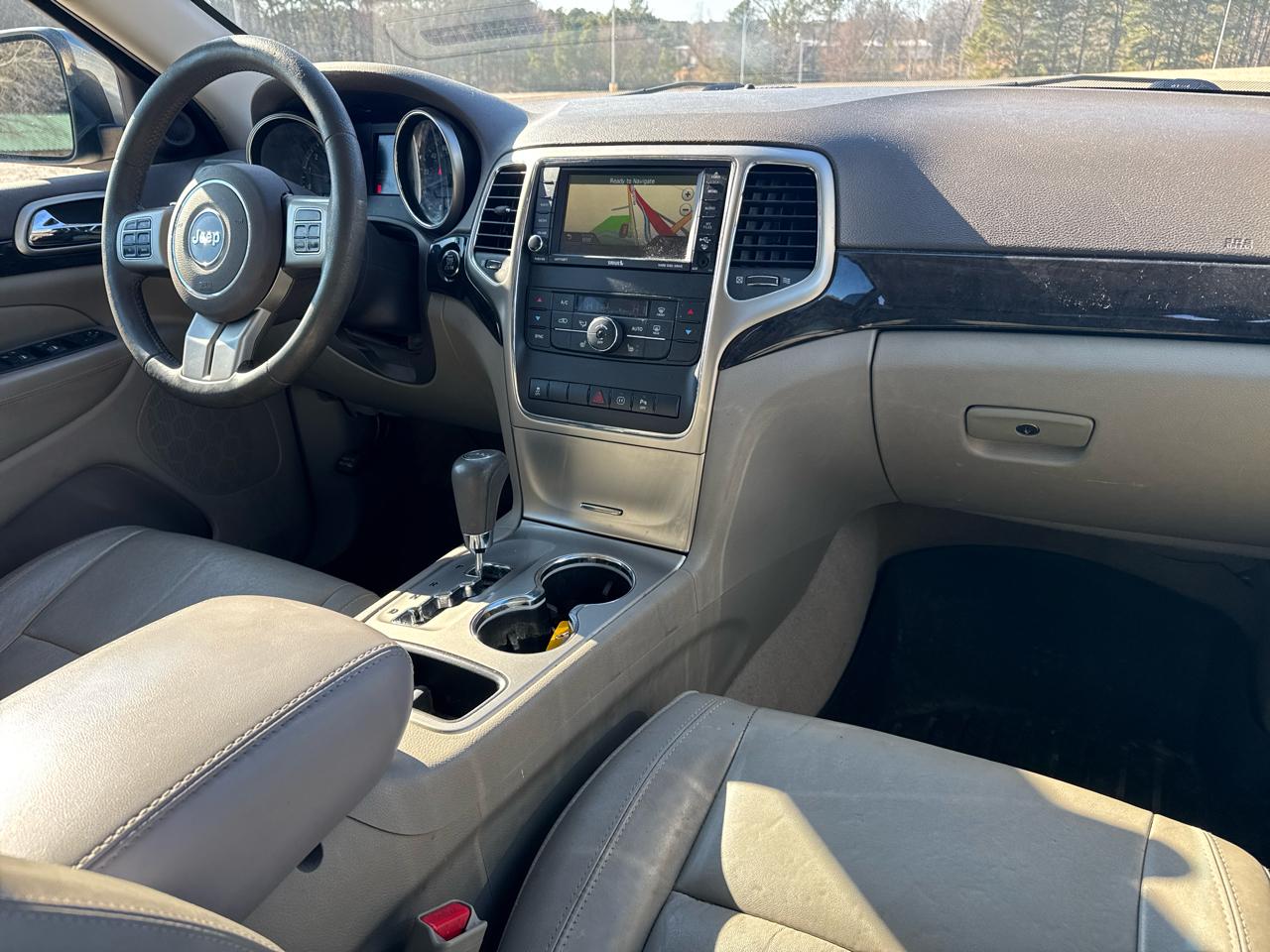 Jeep Grand Cherokee Laredo 2WD 2012