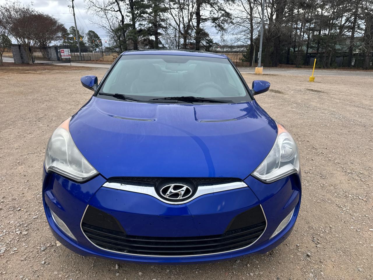 Hyundai Veloster 3dr Cpe Auto w/Gray Int 2012