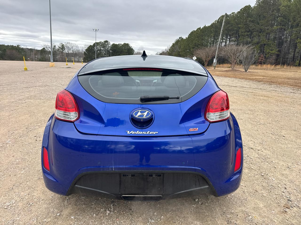 Hyundai Veloster 3dr Cpe Auto w/Gray Int 2012