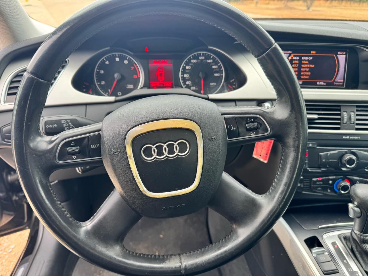 Audi A4 2.0T Sedan quattro Tiptronic 2012