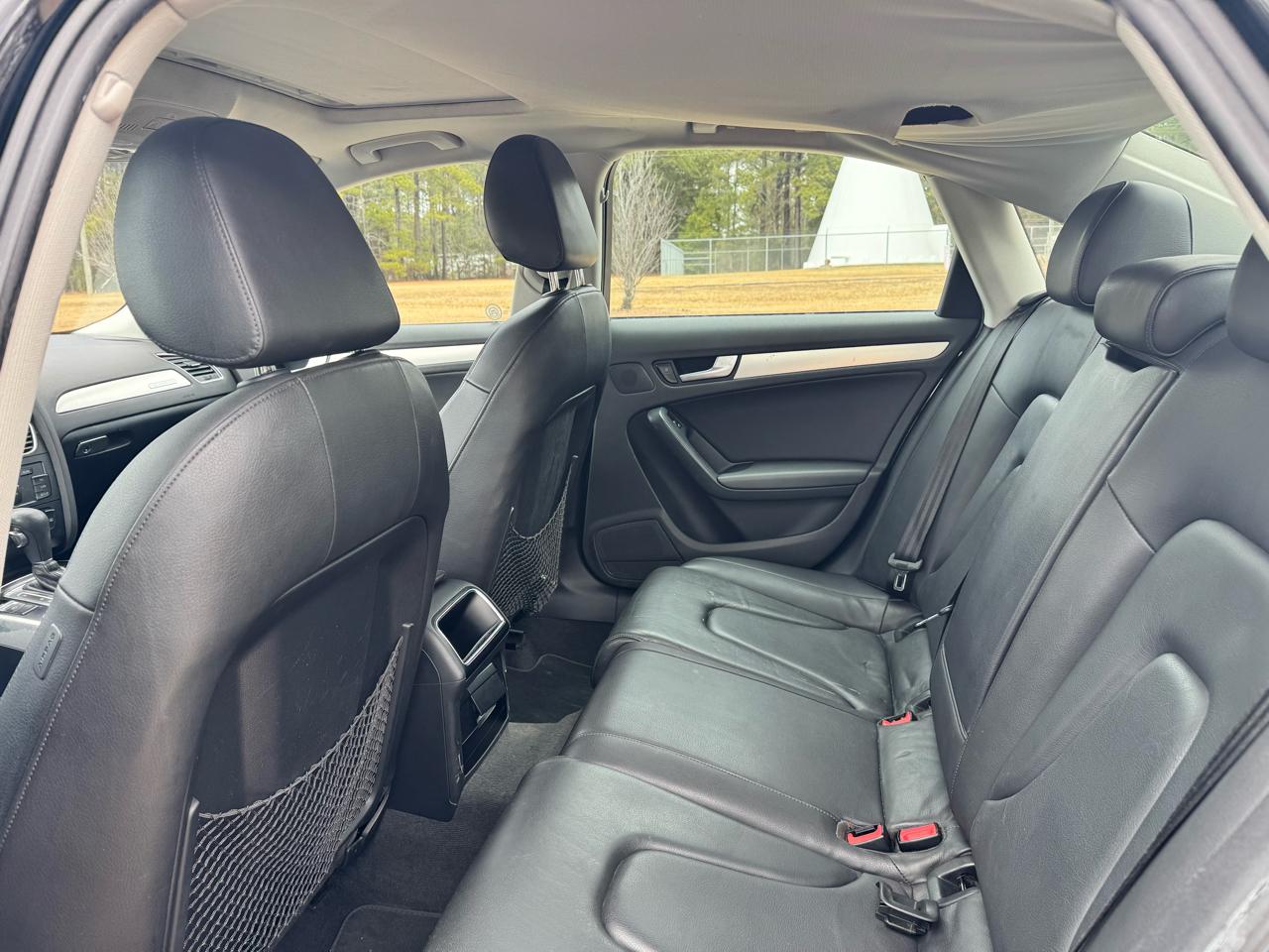 Audi A4 2.0T Sedan quattro Tiptronic 2012