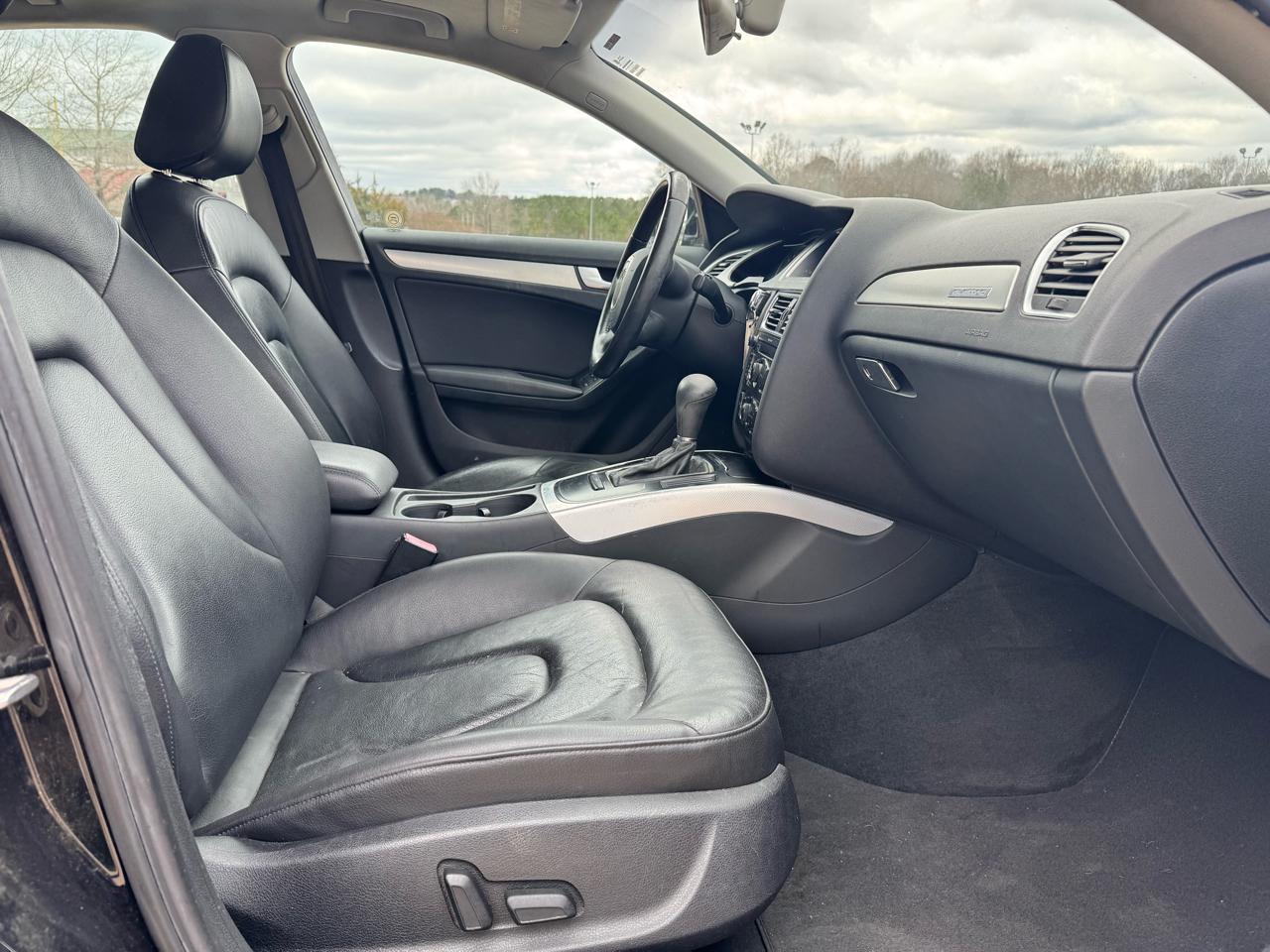 Audi A4 2.0T Sedan quattro Tiptronic 2012