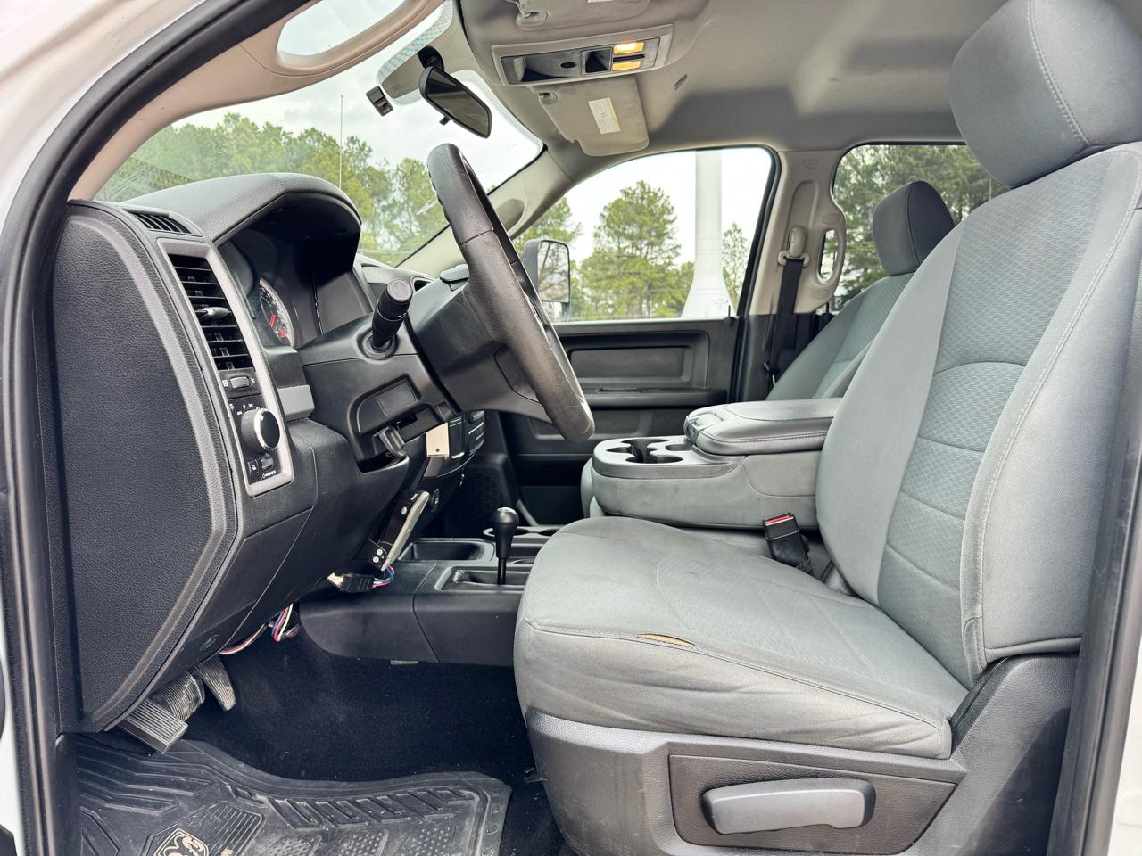 RAM 3500 Tradesman Crew Cab 4WD 2018