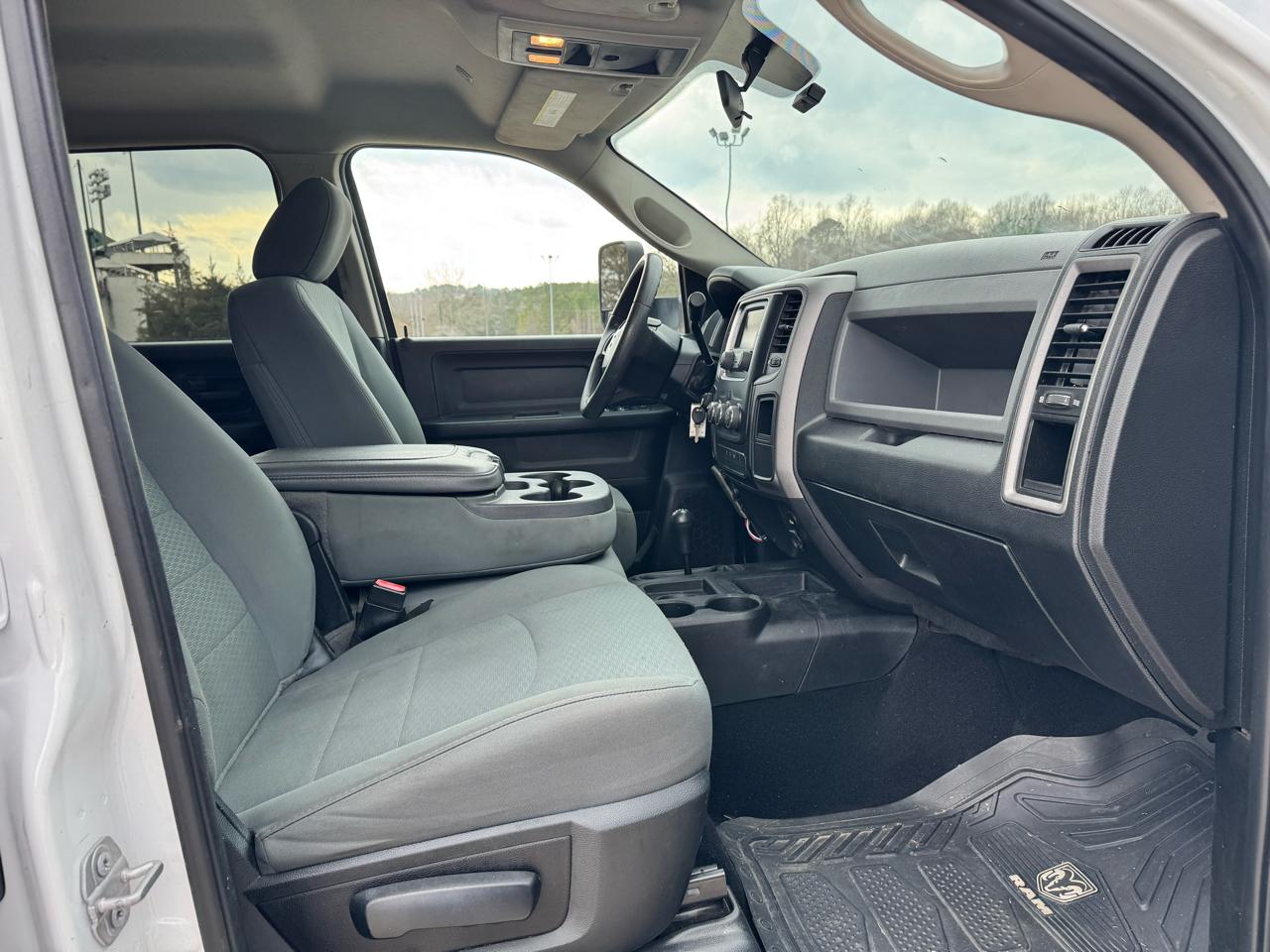 RAM 3500 Tradesman Crew Cab 4WD 2018