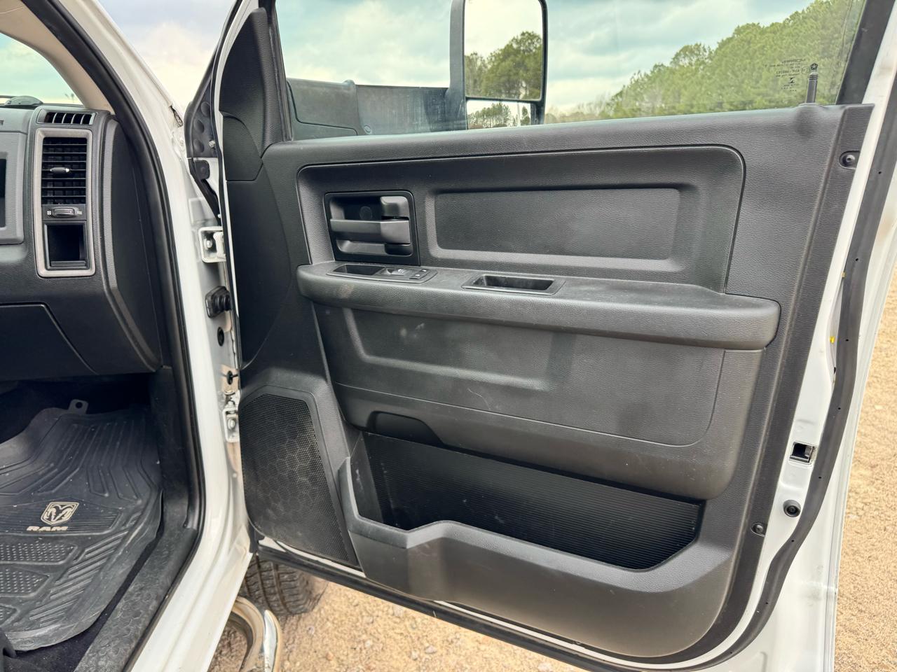 RAM 3500 Tradesman Crew Cab 4WD 2018