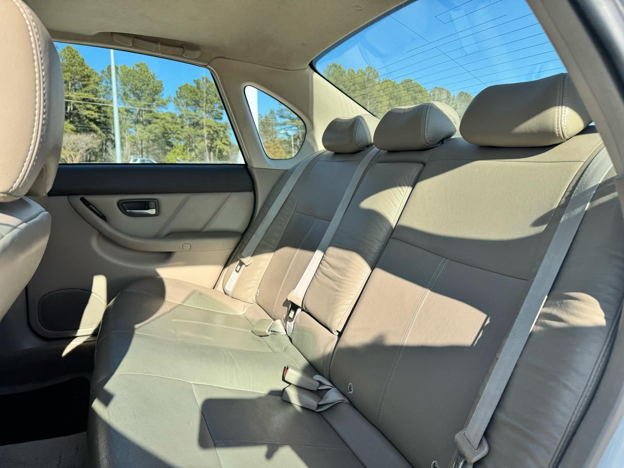 Subaru Outback H6-3.0 VDC Sedan 2003