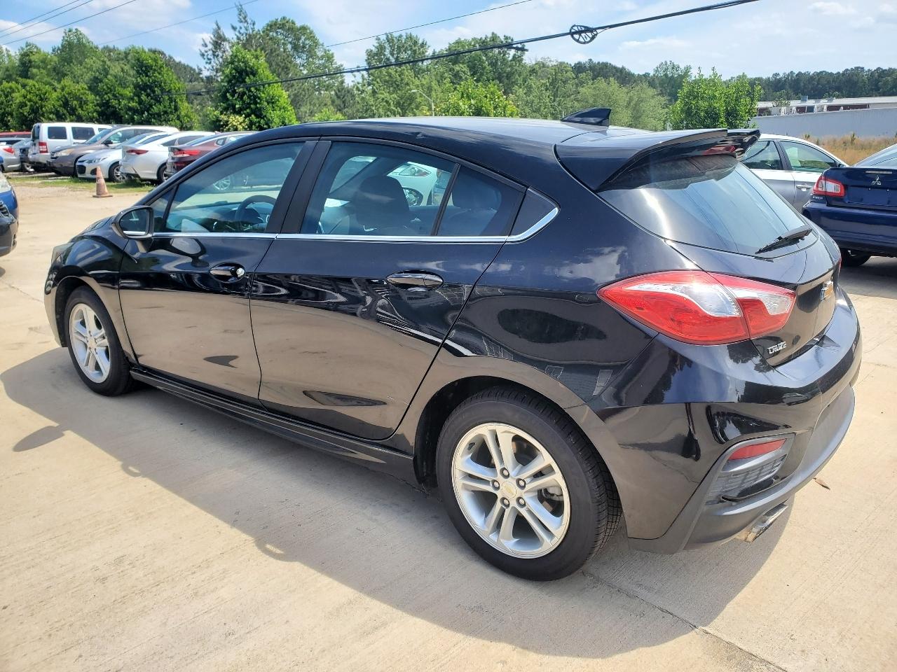 Chevrolet Cruze LT Auto Hatchback 2017