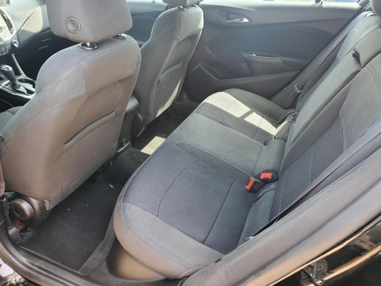 Chevrolet Cruze LT Auto Hatchback 2017