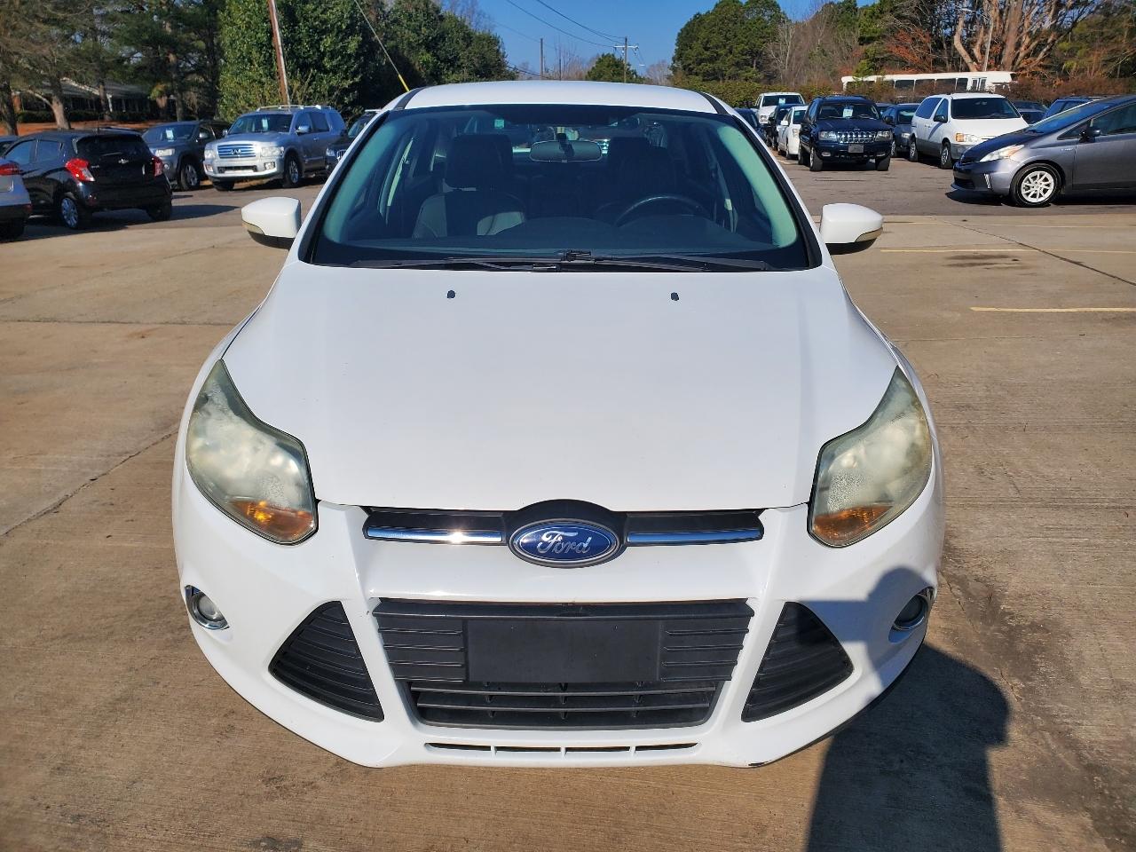 Ford Focus SE Sedan 2013