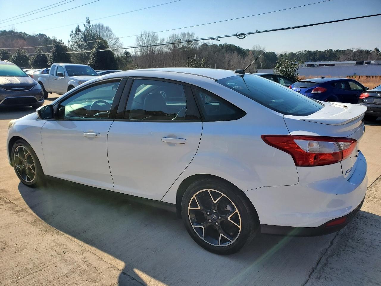 Ford Focus SE Sedan 2013