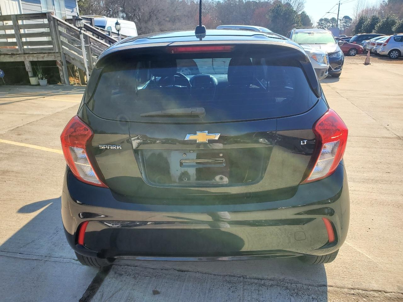 Chevrolet Spark 1LT 4D Hatchback at 2017