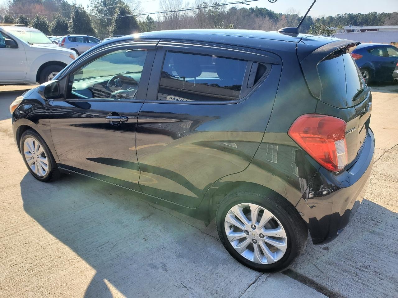 Chevrolet Spark 1LT 4D Hatchback at 2017