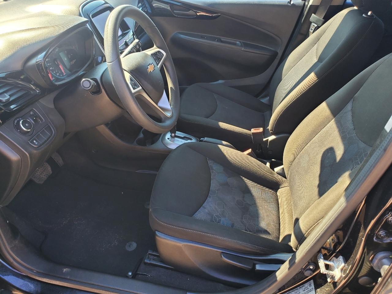 Chevrolet Spark 1LT 4D Hatchback at 2017