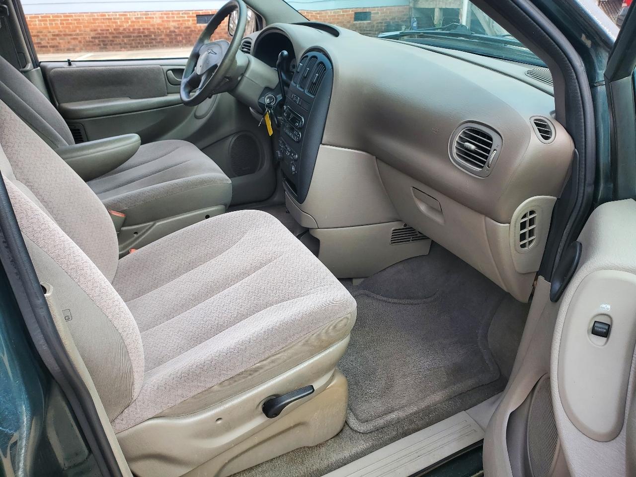 Chrysler Voyager LX 2001