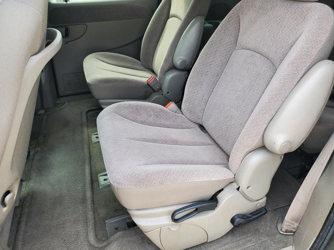 Chrysler Voyager LX 2001