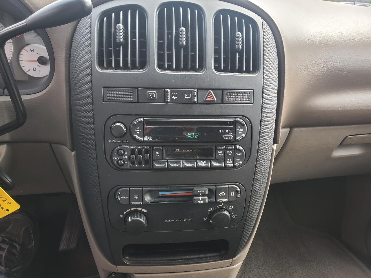 Chrysler Voyager LX 2001