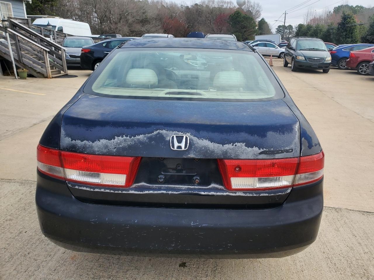 Honda Accord LX sedan AT 2004