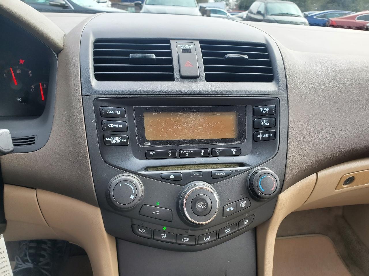 Honda Accord LX sedan AT 2004