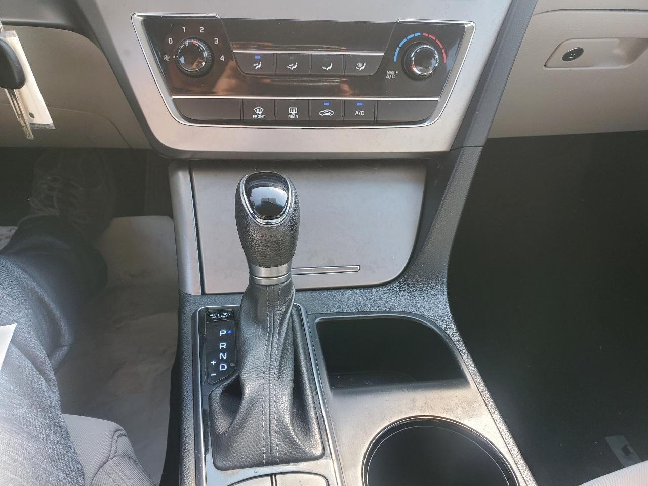 Hyundai Sonata SE 2017