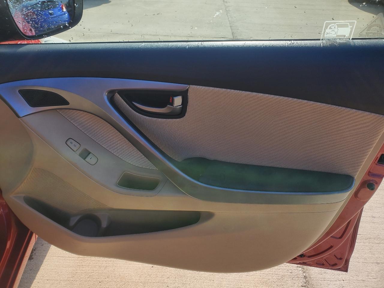 Hyundai Elantra GLS Auto 2013