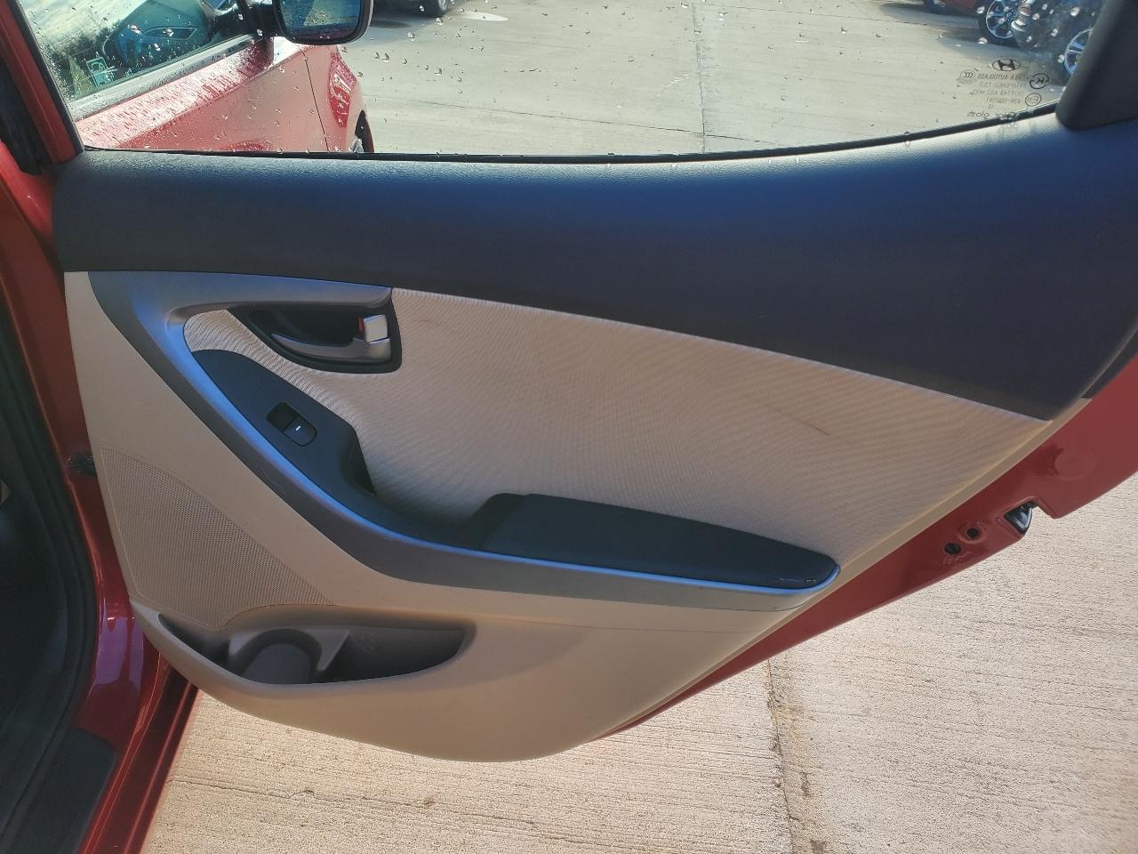 Hyundai Elantra GLS Auto 2013