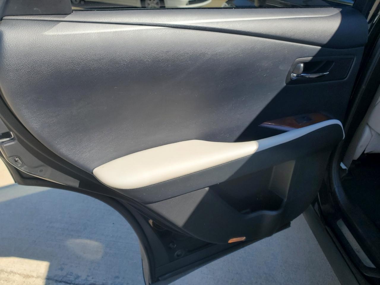 Lexus RX 450h FWD 2010