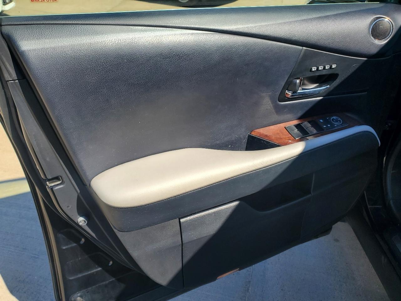 Lexus RX 450h FWD 2010