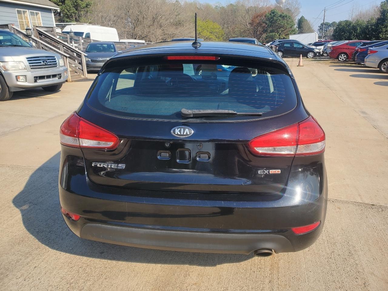 Kia Forte 5-Door EX 2016