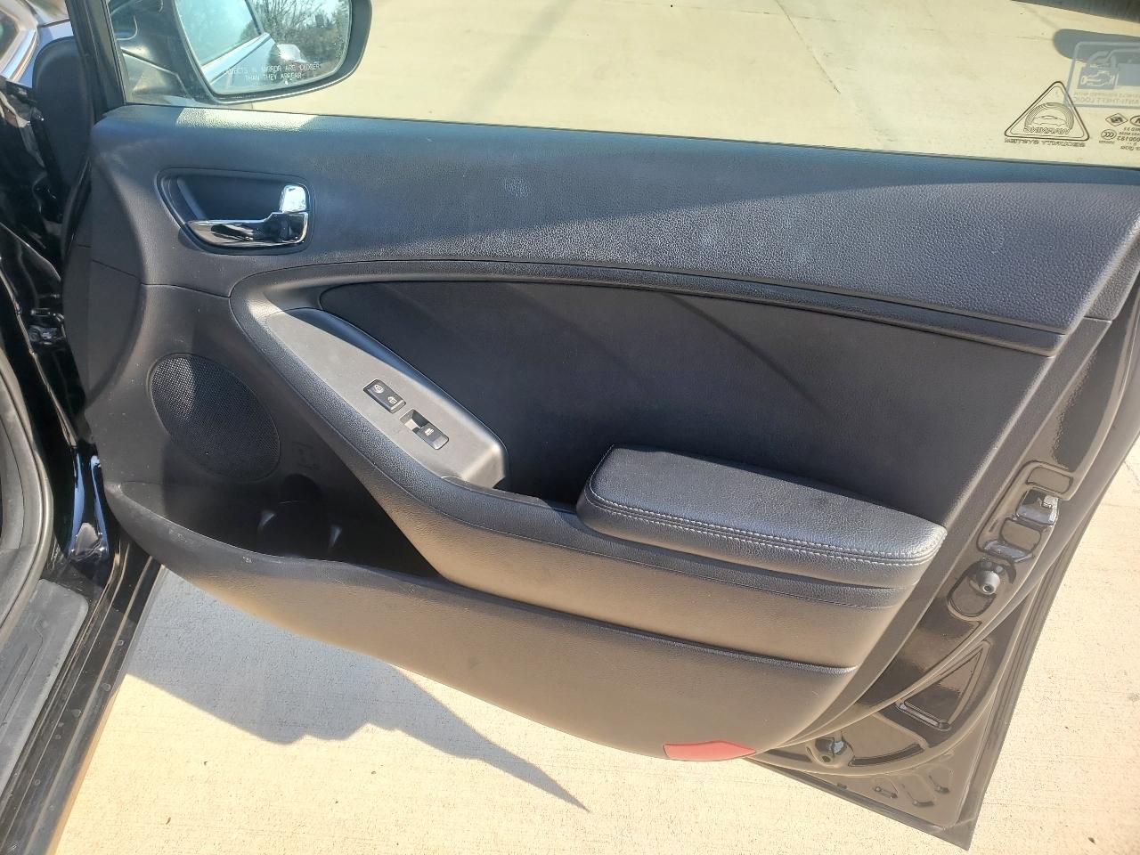 Kia Forte 5-Door EX 2016