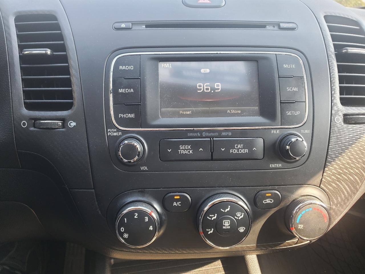 Kia Forte 5-Door EX 2016