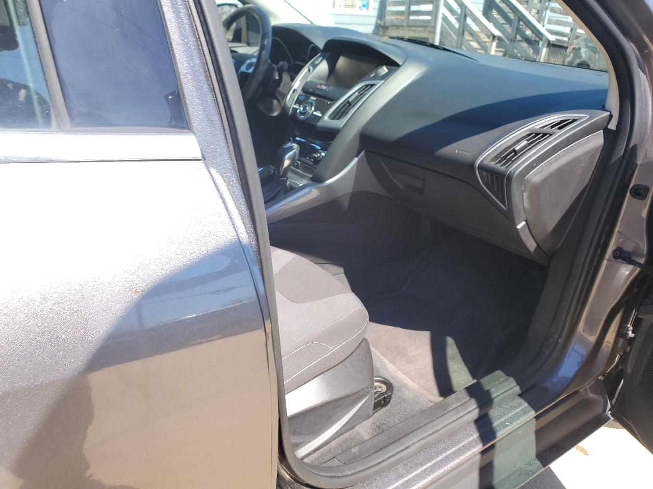 Ford Focus Titanium Sedan 2012