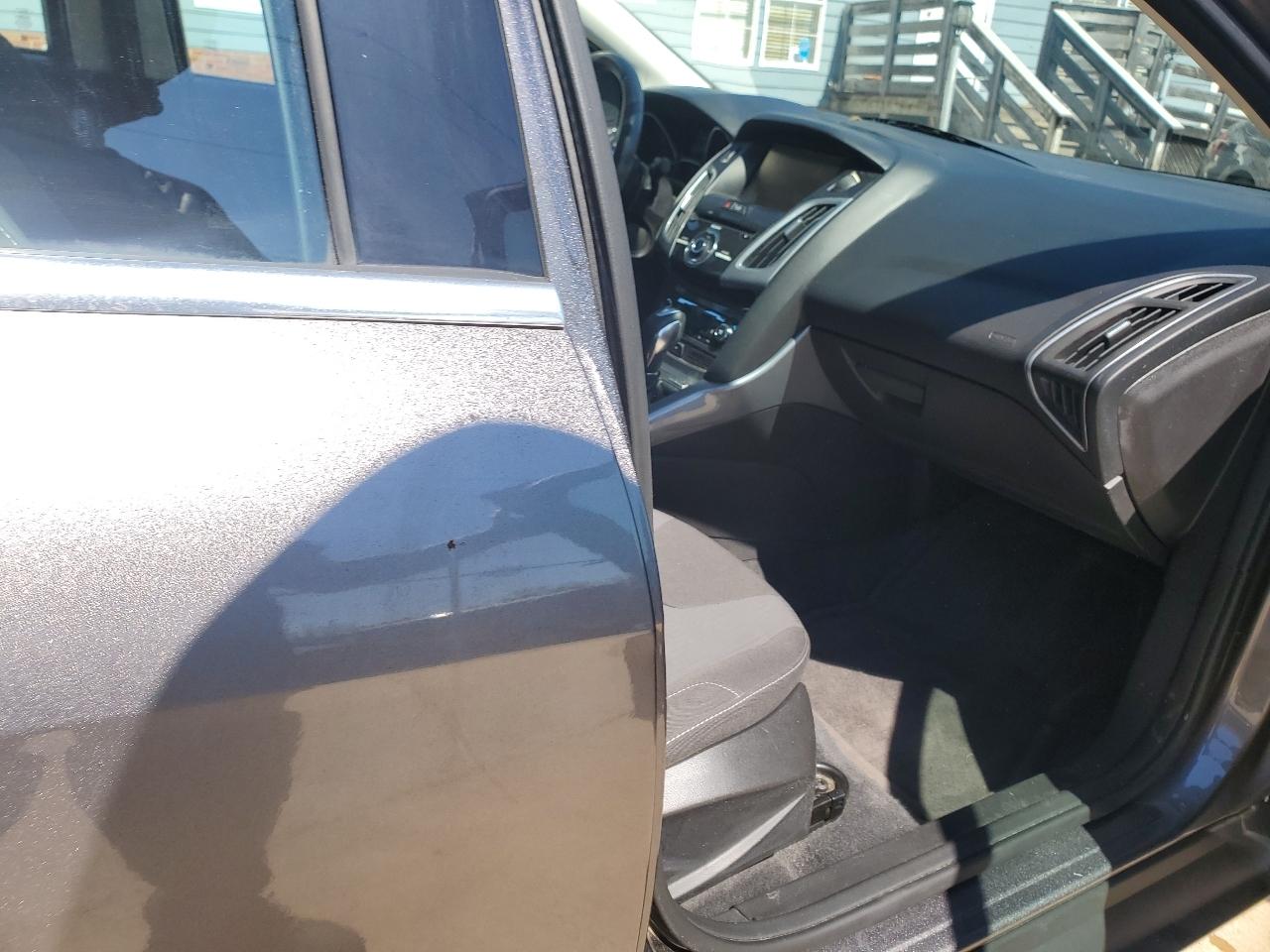 Ford Focus Titanium Sedan 2012