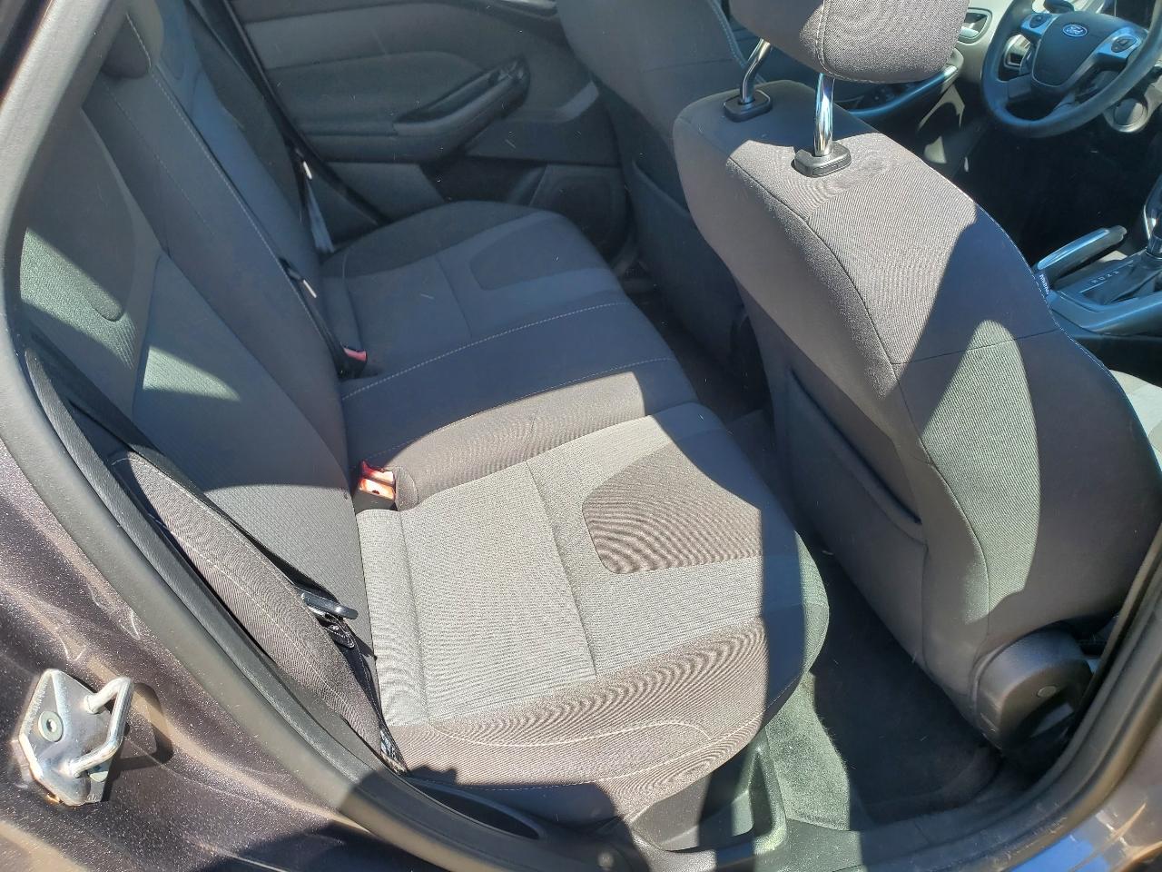 Ford Focus Titanium Sedan 2012