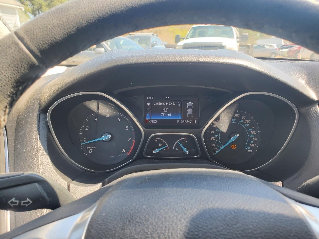 Ford Focus Titanium Sedan 2012