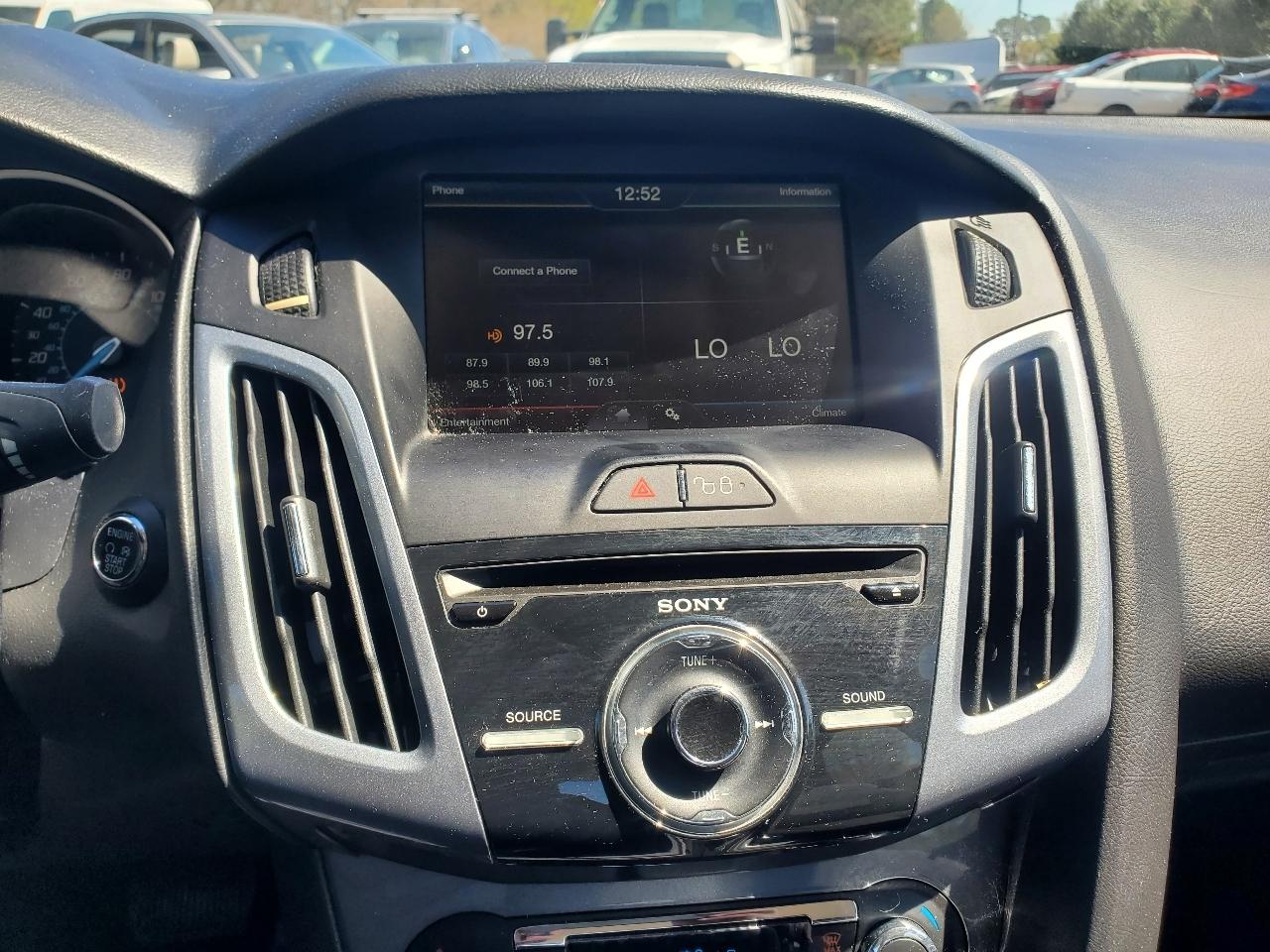 Ford Focus Titanium Sedan 2012