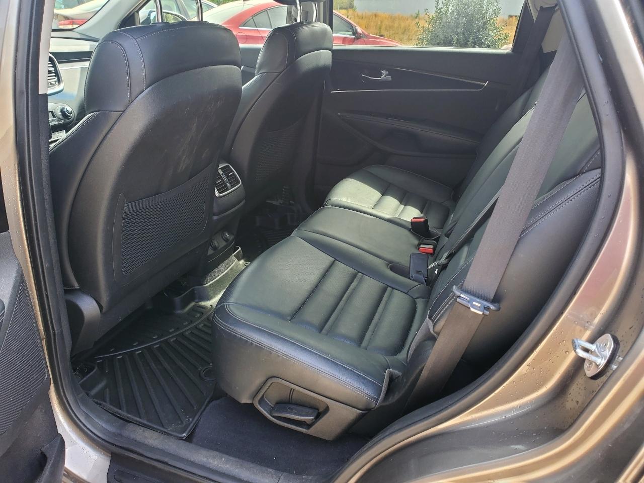 Kia Sorento EX V6 AWD 2016