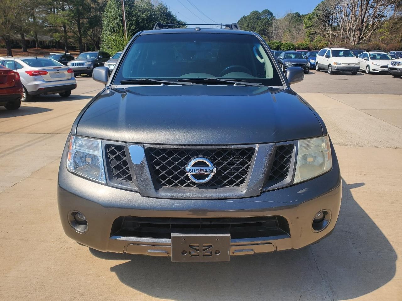 Nissan Pathfinder SE 4WD 2008