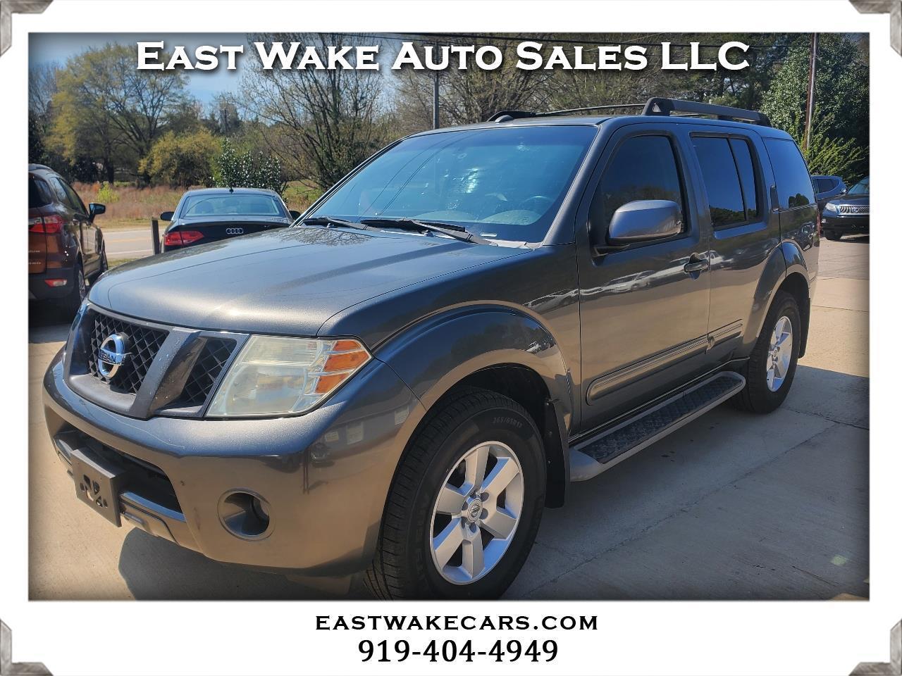 Nissan Pathfinder SE 4WD 2008