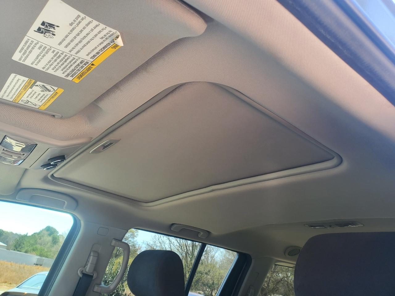 Nissan Pathfinder SE 4WD 2008