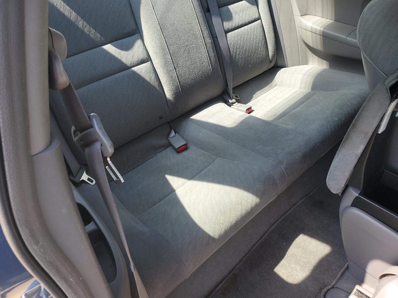 Honda Civic LX coupe 2011