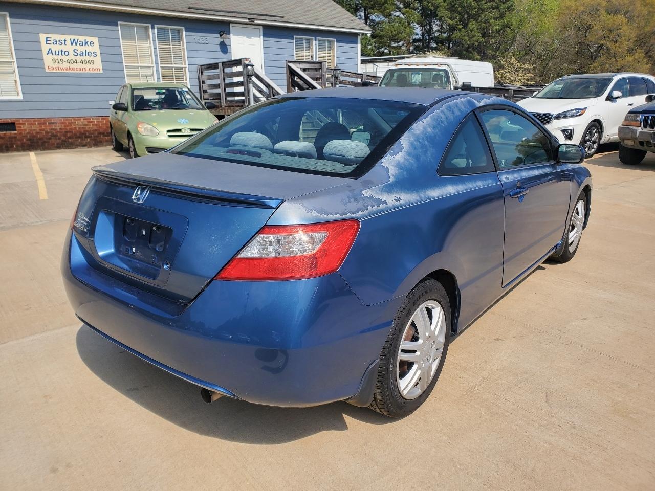 Honda Civic LX coupe 2011